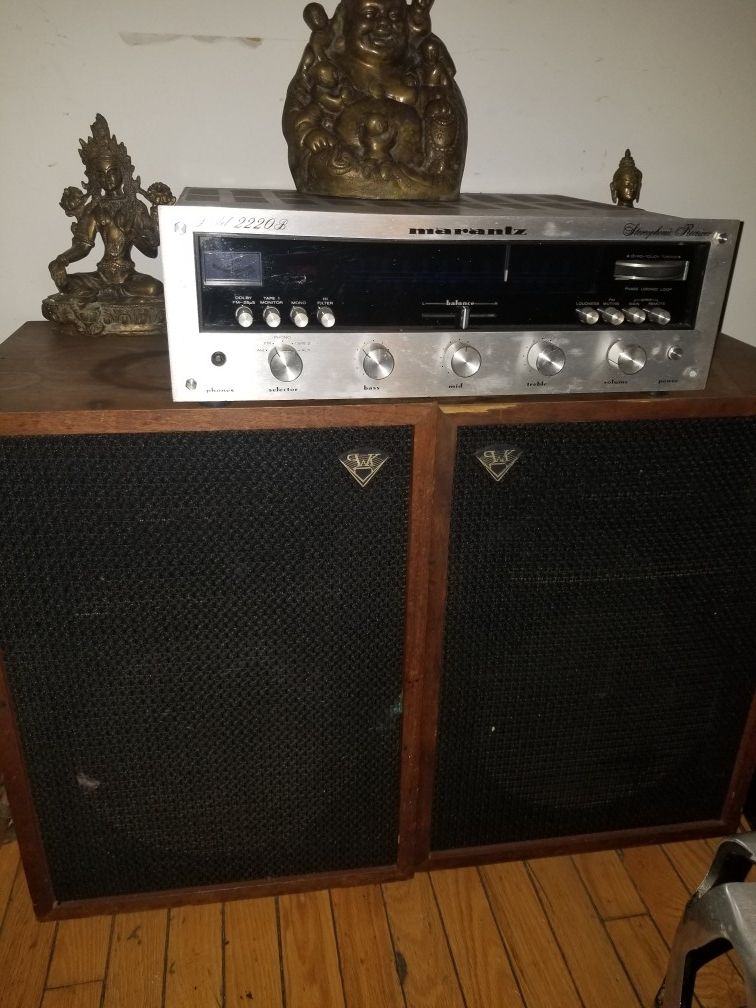 Marantz 2220b. And Pair of heresy klipsch