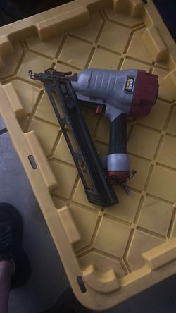 Pneumatic Nailer