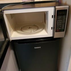 Small Microwave 