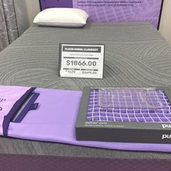 Floor Model Sale 