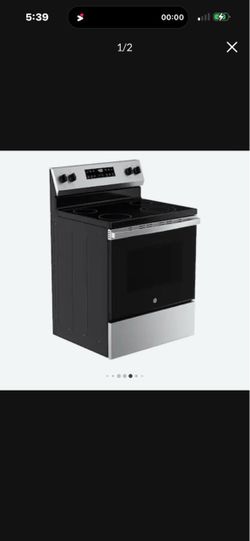Stove, Dining table and 2 bar stools & Microwave Bundle
