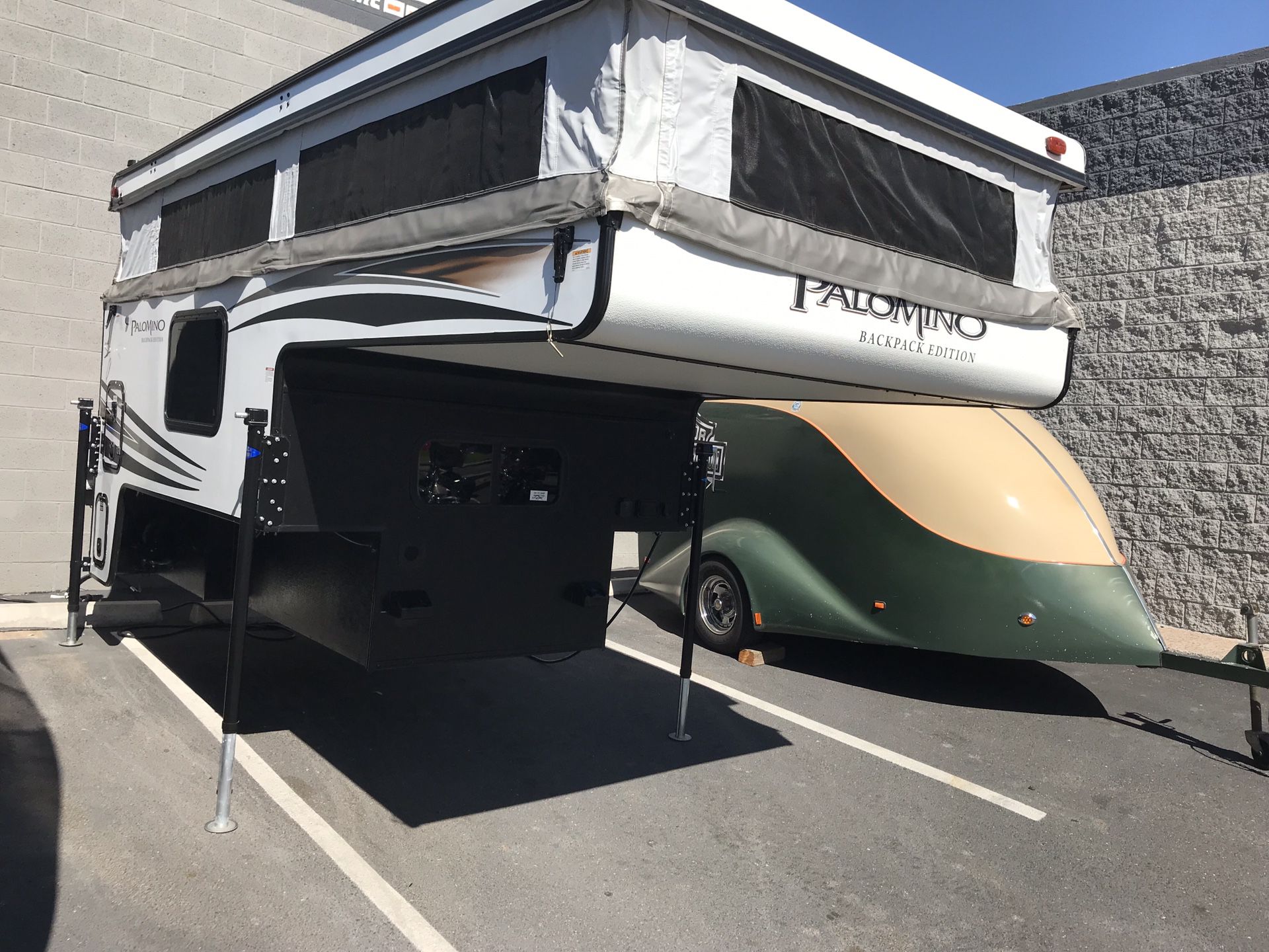 2019 PALOMINO POWER TOP SLIDE IN TRUCK CAMPER- USED 1 TIME - LQQK>>>> (WE FINANCE & DELIVER NATIONWIDE - CALL / TEXT 24/7)