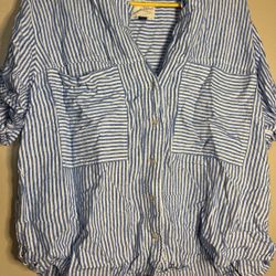 Women’s Button Up.
