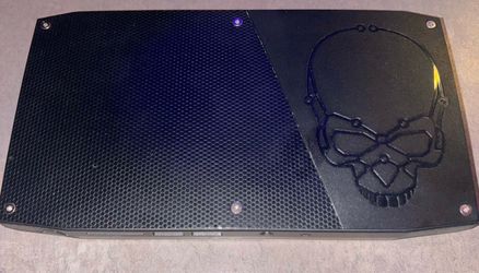 Intel NUC Skull Canyon Mini PC