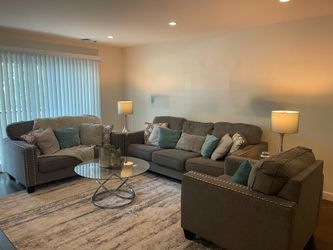 Sofa loveseat chair
