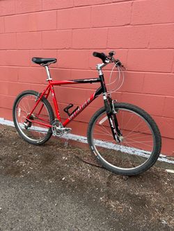 Specialized Men’s Mountain Bike
