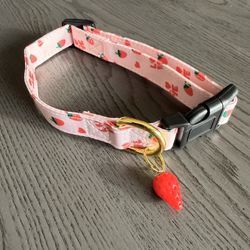 New Strawberry Print Dog Collar