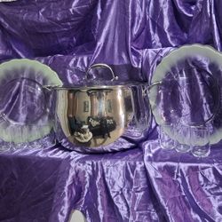 Princess House Olla 22QT Regular $300 Solo LA Use Una Vez  En La Conpra  7 Vasitos Y 2 Verde Charolas Gratis En La Conpra De La Olla 