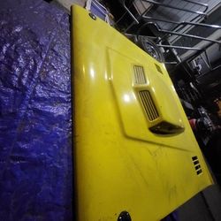 1(contact info removed) Ford Bronco Hood