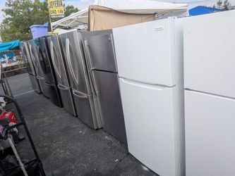 Múltiple refrigerators/3 months of warranty and free local delivery