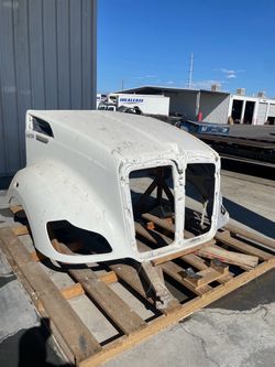 Kenworth t680 hood