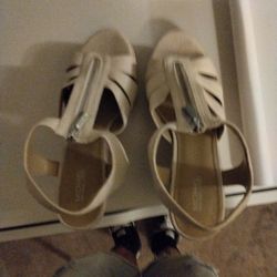 Michael Kors Size 7
