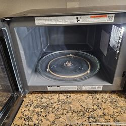 Panasonic Inverter Microwave – 1200W – Like New