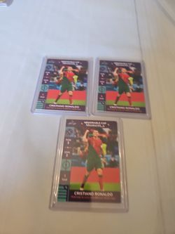 Cristiano Ronaldo   3 cards