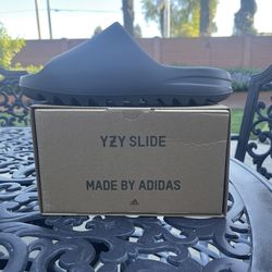 Adidas Yeezy Slides Size 10