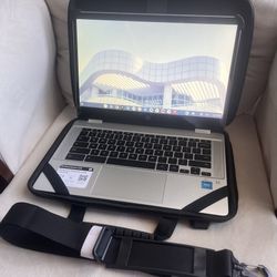 HP 14” 2-in-1 Touchscreen Chromebook + Laptop Bag – Barely Used