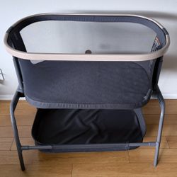 Maxi-Cosi Iora Bedside Bassinet
