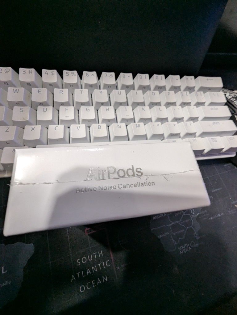 GEN 4s Airpods NEW
