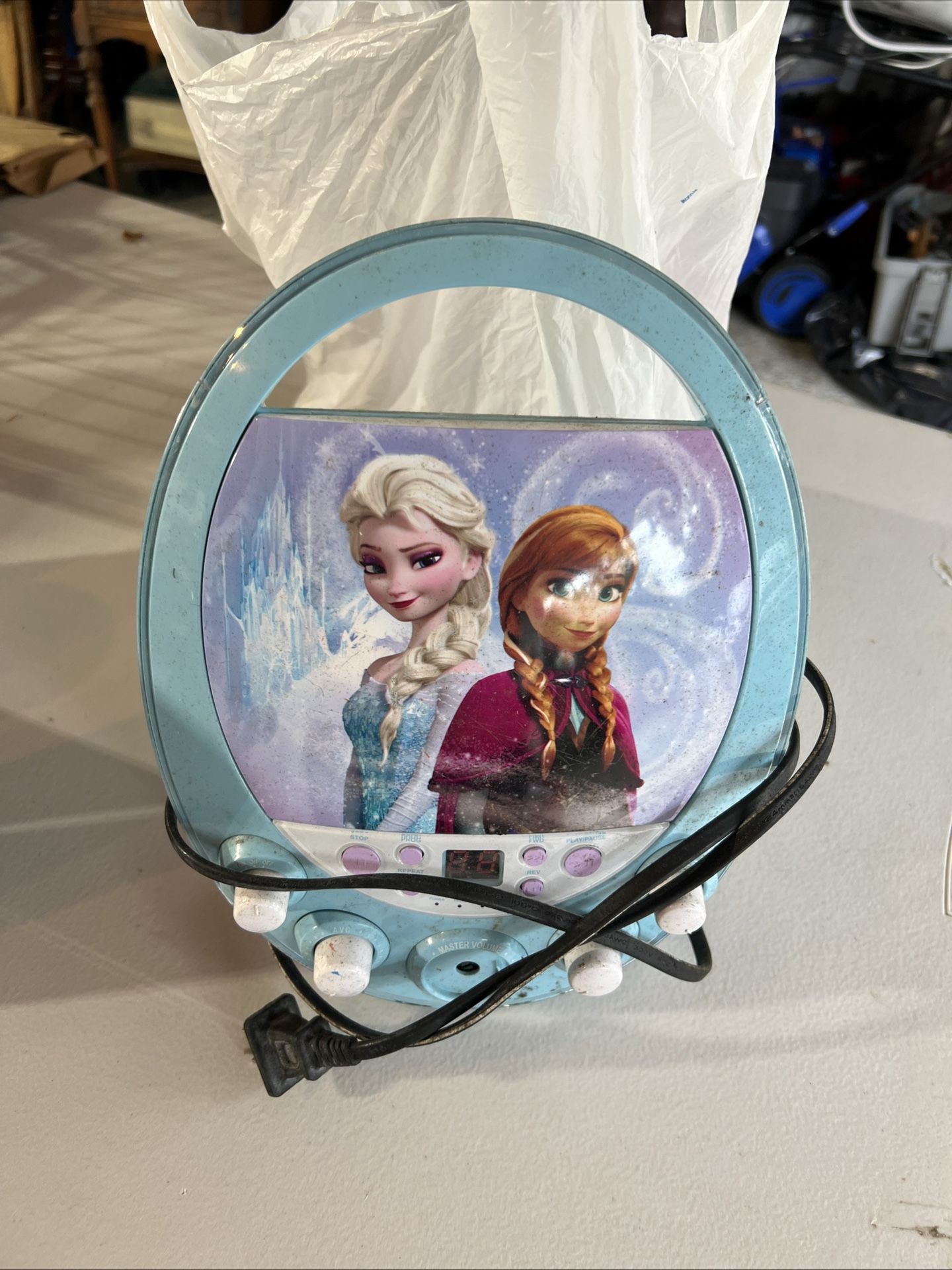 Frozen karaoke machine