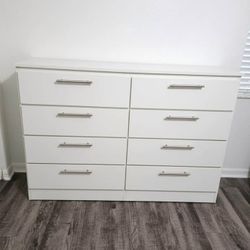 Dresser with 8-Drawers 🚚