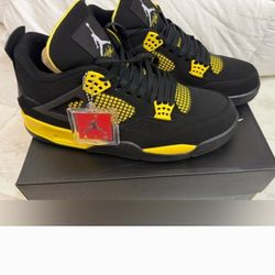 Air Jordan 4 Retro