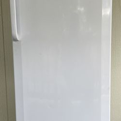 Hamilton Beach 11 cu. ft. Upright Freezer With Drawer Organization 