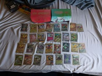 A ton of pokemon cards