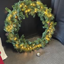 Giant 3.5 Feet Christmas Pre-lit Wreath 