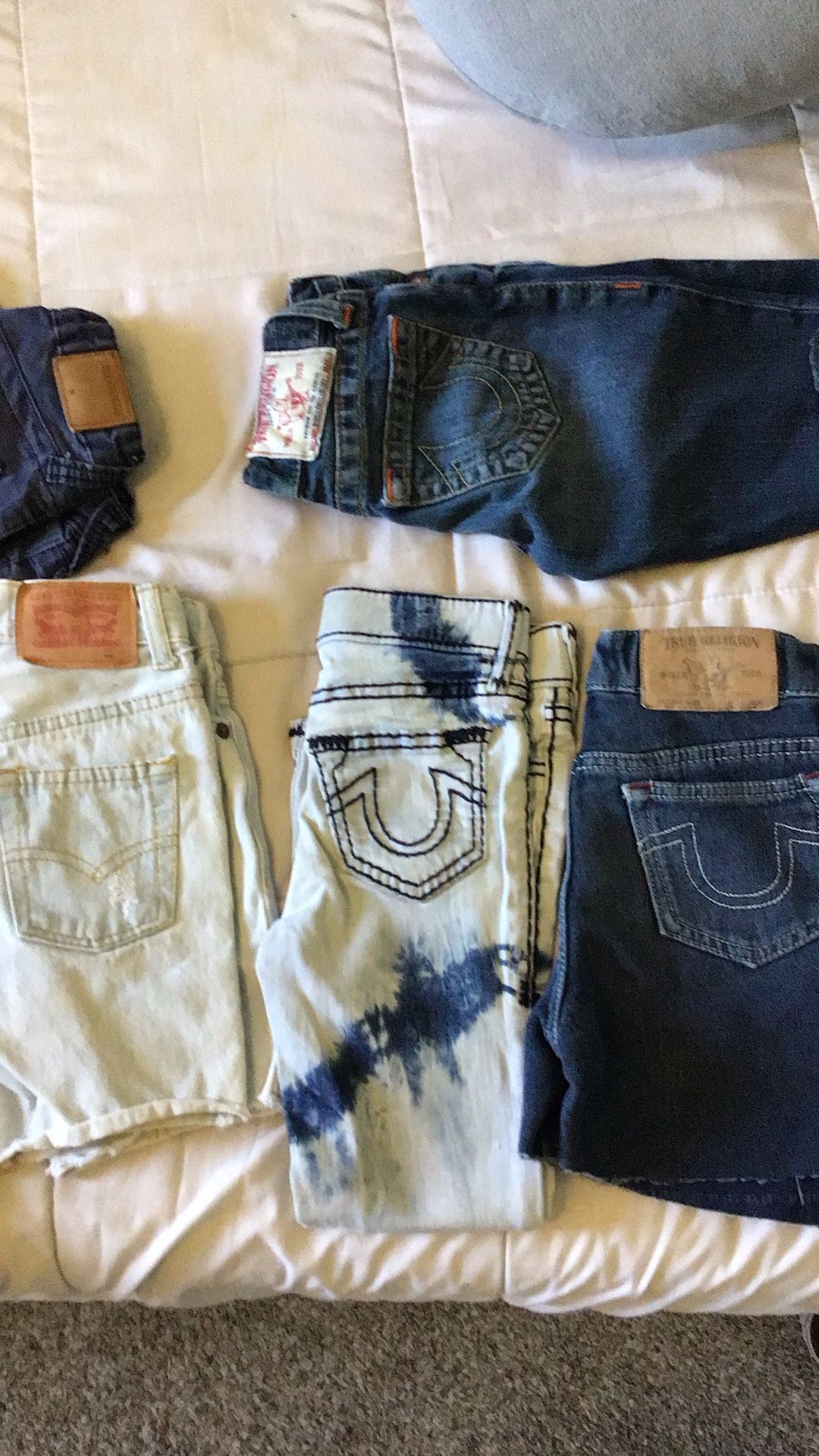 Levi’s And True Religion Jeans And Shorts