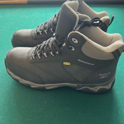 Brand New Reebok Waterproof Boots 