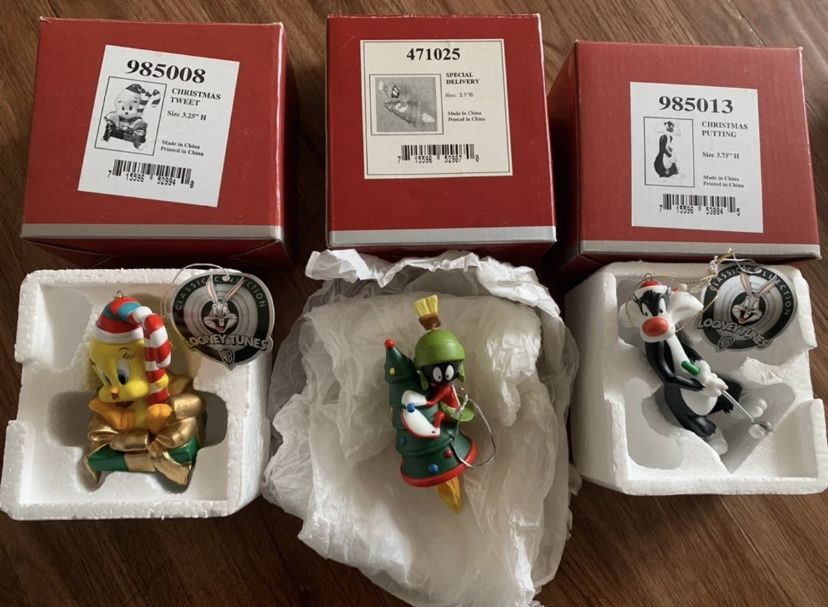 Goebel Looney Tunes Porcelain Christmas Ornaments Lot
