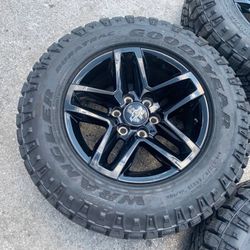 Only 2 Weeks available 18” Black Trail boss Wheel 18 Silverado Tahoe Z71 Rim Trailboss 4x4 Rin Tire Factory original stock Take Off Oem 