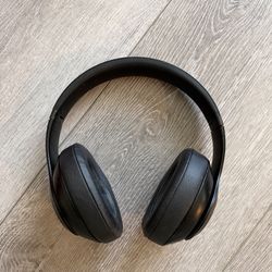 Beats Studio Pro