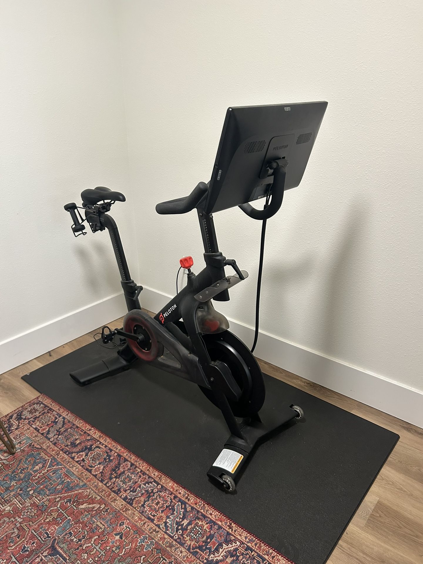 Peloton Gen 1 Stationary Bike