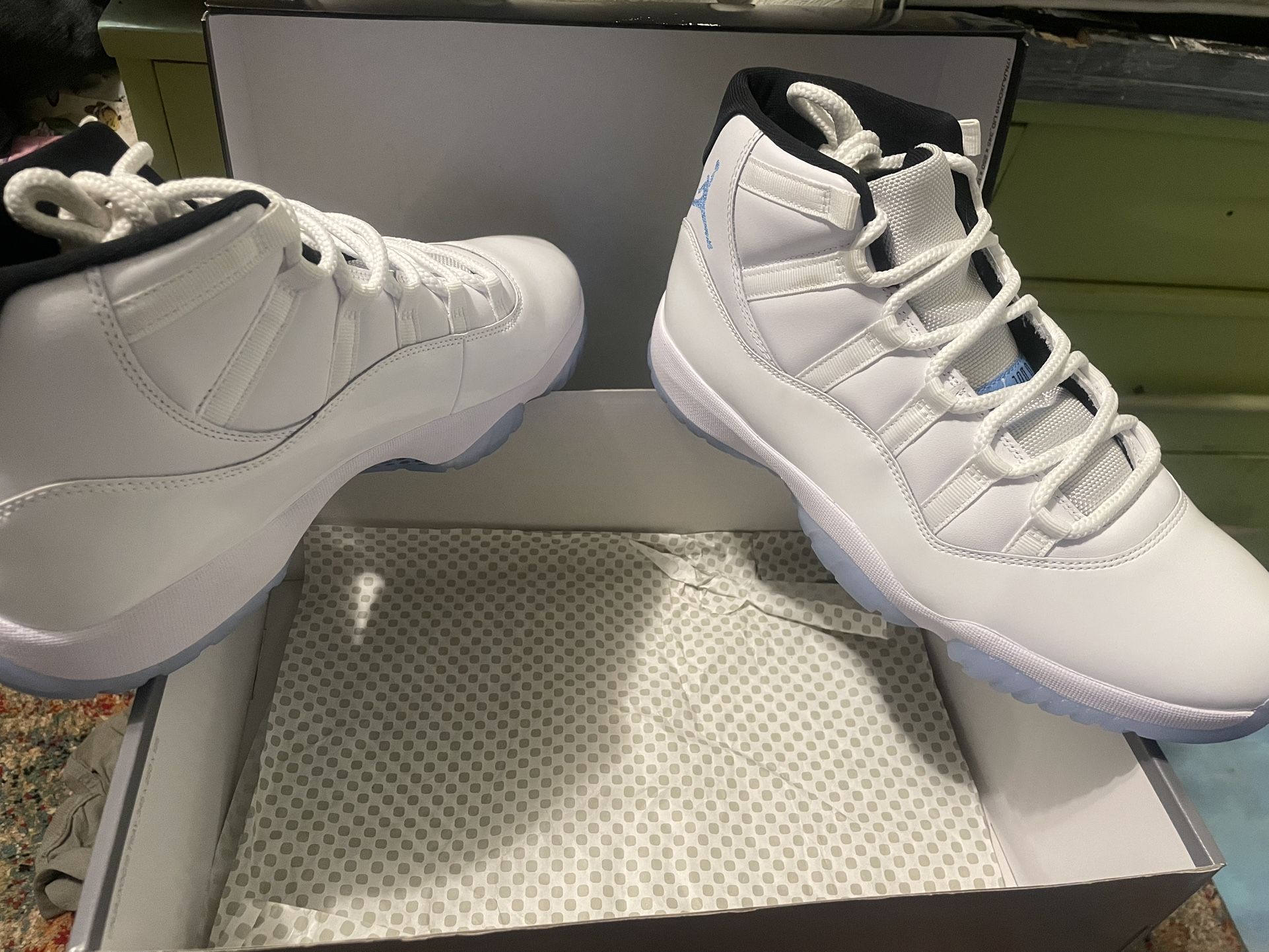 Air Jordan 11 Legend Blue 