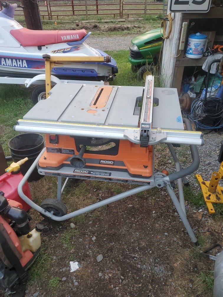 Ridged Table Saw Like New