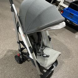 Used uppababy top g luxe