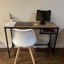 Desk (Ikea - FJÄLLBO)