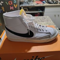 Nike Shoes Size 91/2