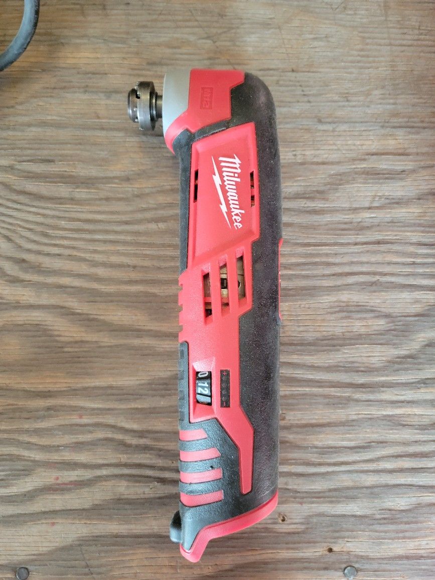 Milwaukee M12 Multi-Tool
