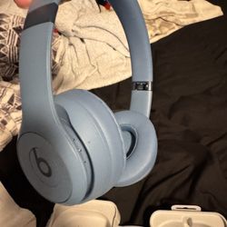 Beats Solo 4