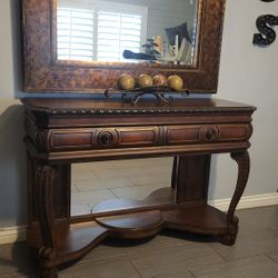 BEAUTIFUL SOLID WOOD ENTRY/SOFA TABLE