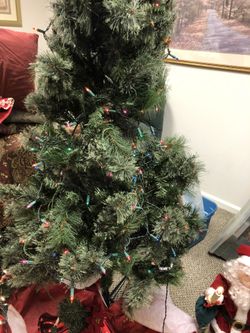 743 with decoration Everything in the picture 125