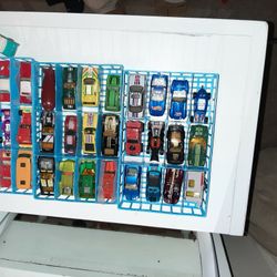 Huge Lot MatchBox Lesney Hotwheels Tomica More...