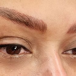Eyebrow Microneedling 