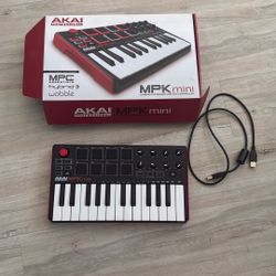 AKAI MPK mini