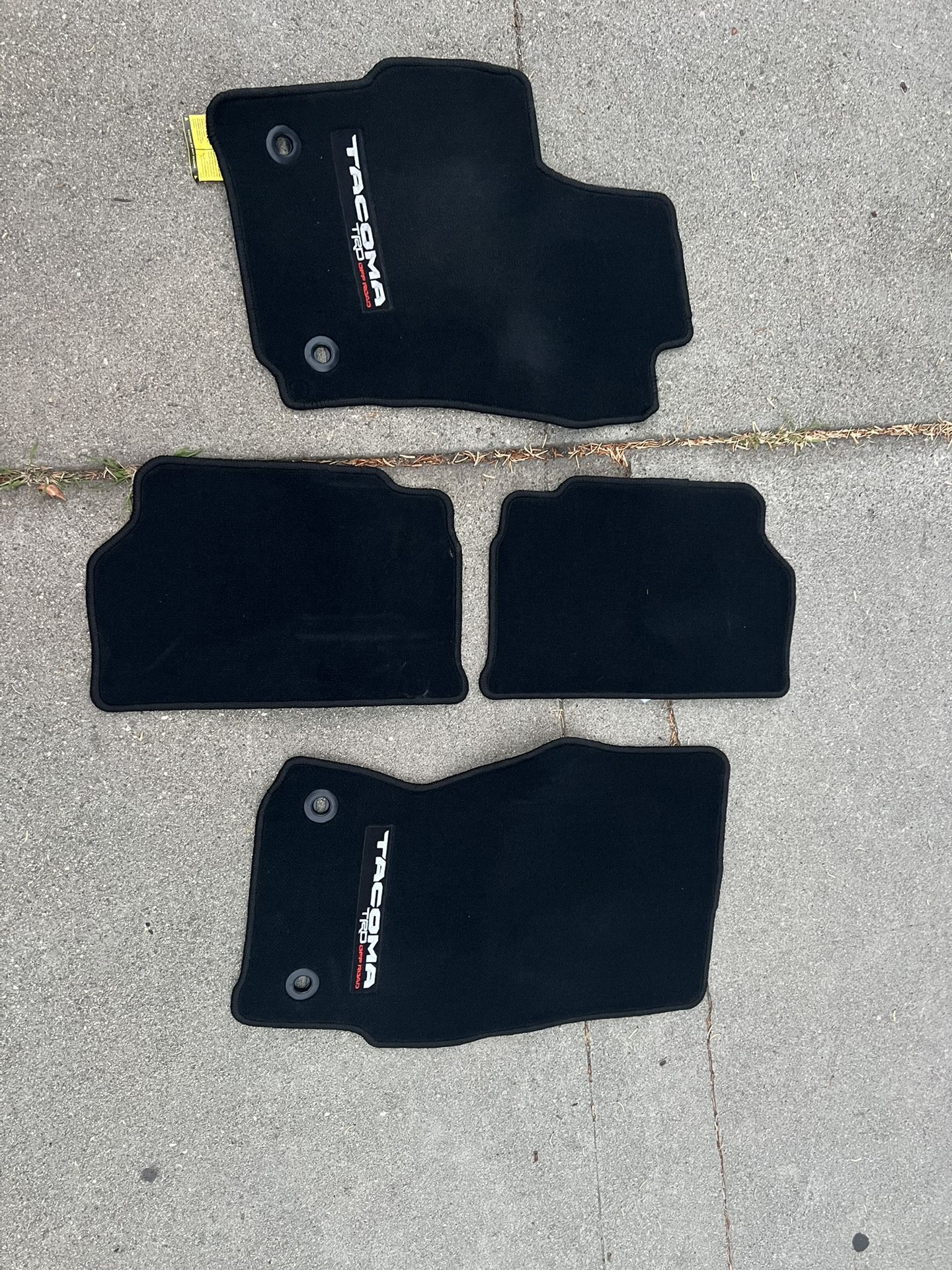 Toyota Tacoma Carpet Mats 4th Gen