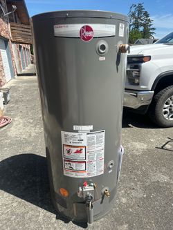 RHEEM 75g propane Hot Water Tank