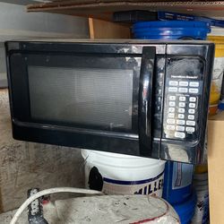 1100 Watts Microwave 