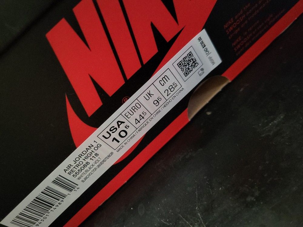 Nike Air Jordan 1 Retro Hi OG Volt Gold SZ 10.5